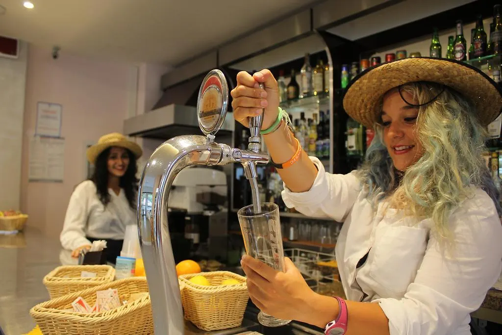 Hotel Buenos Aires Cervia Itália